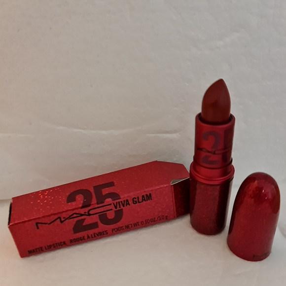 Mac matte Lipstick - Picture 2 of 2